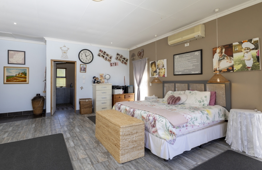 4 Bedroom Property for Sale in West Bank Eastern Cape